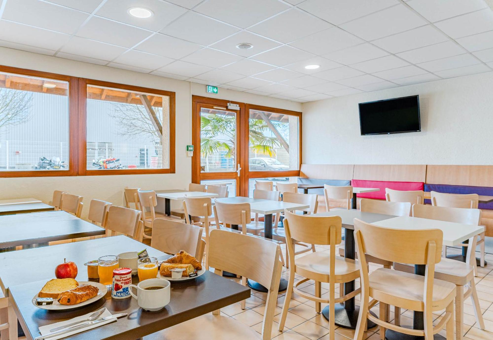 B&B Hotel Châtellerault Kültér fotó