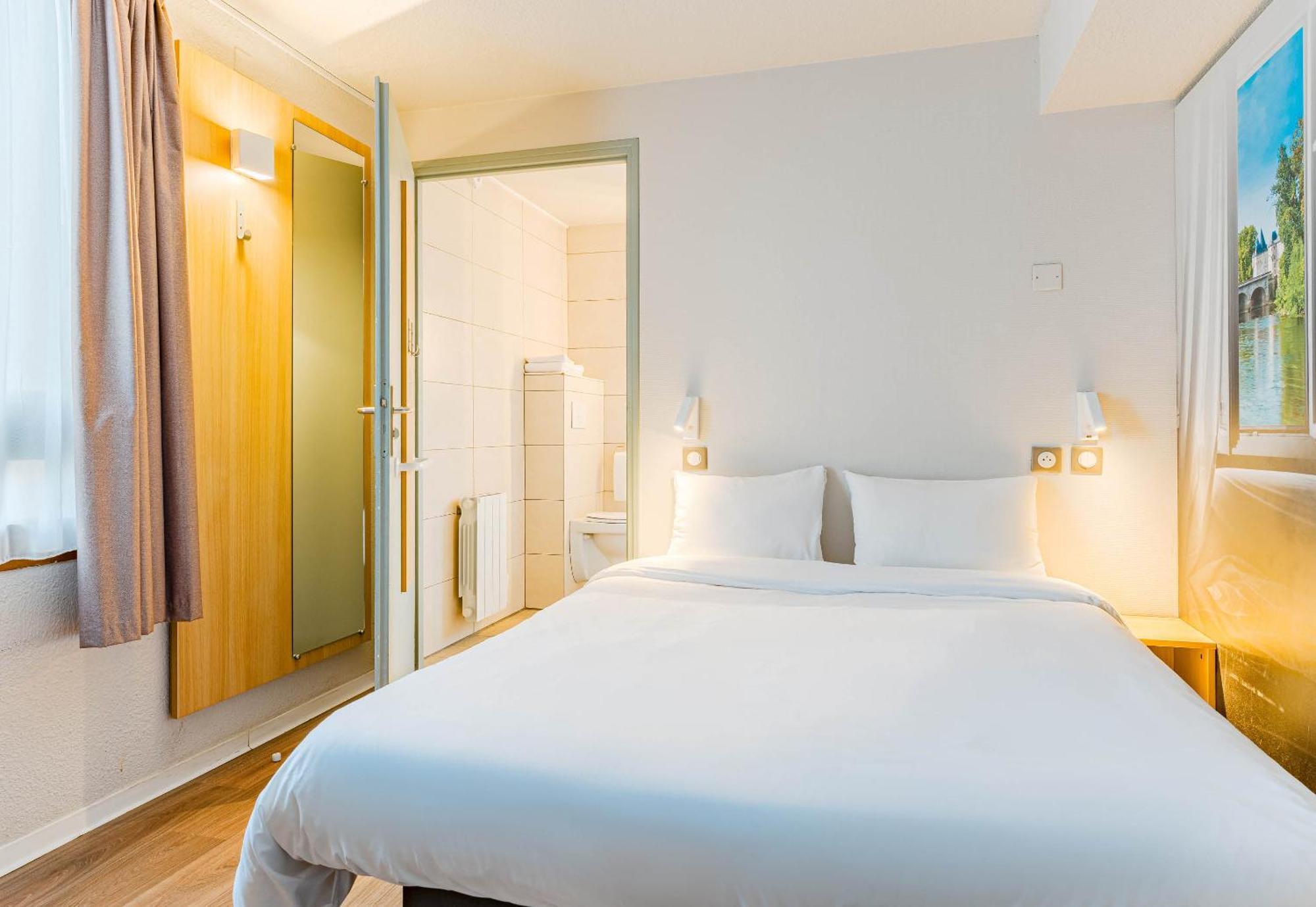 B&B Hotel Châtellerault Kültér fotó
