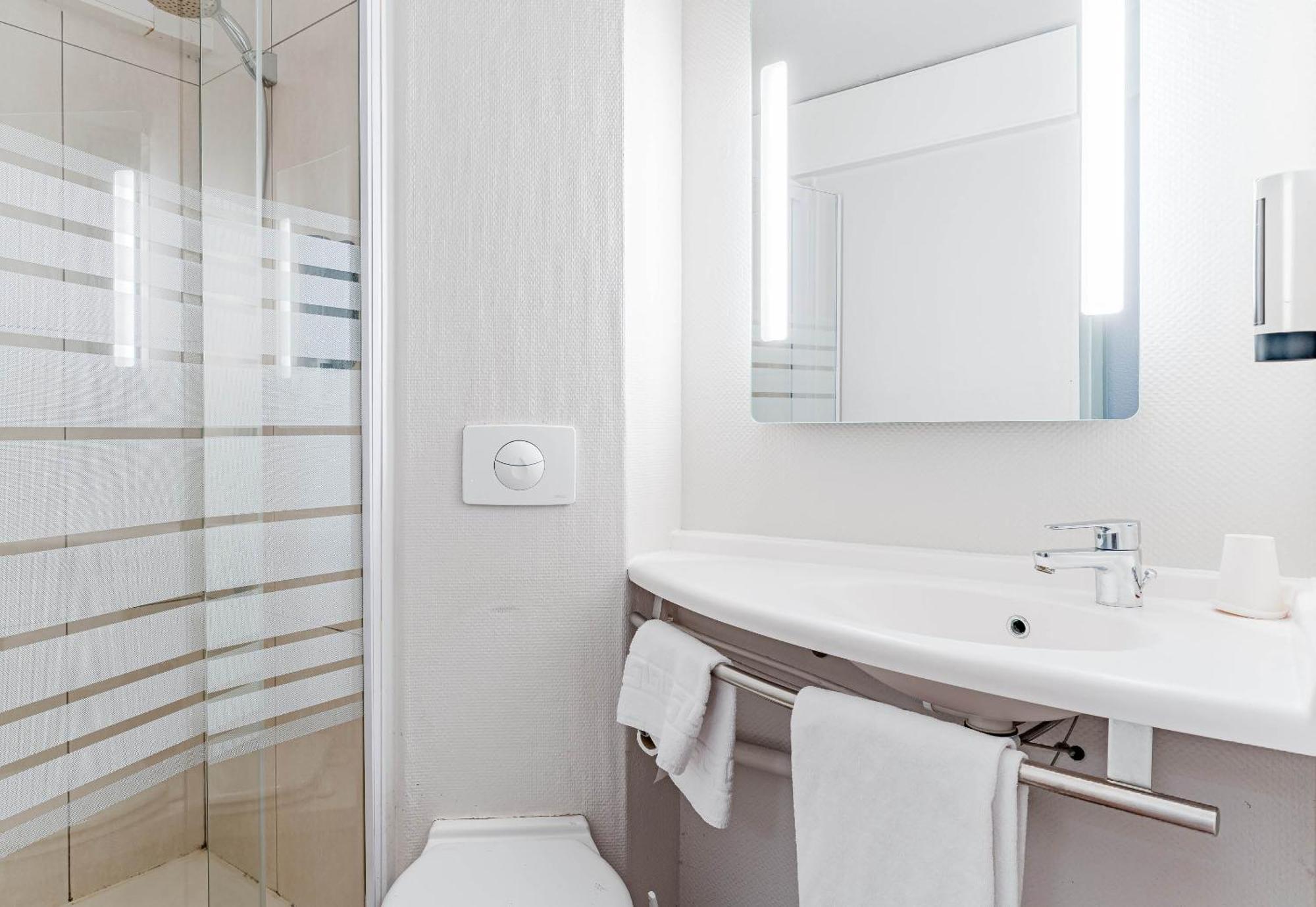 B&B Hotel Châtellerault Kültér fotó