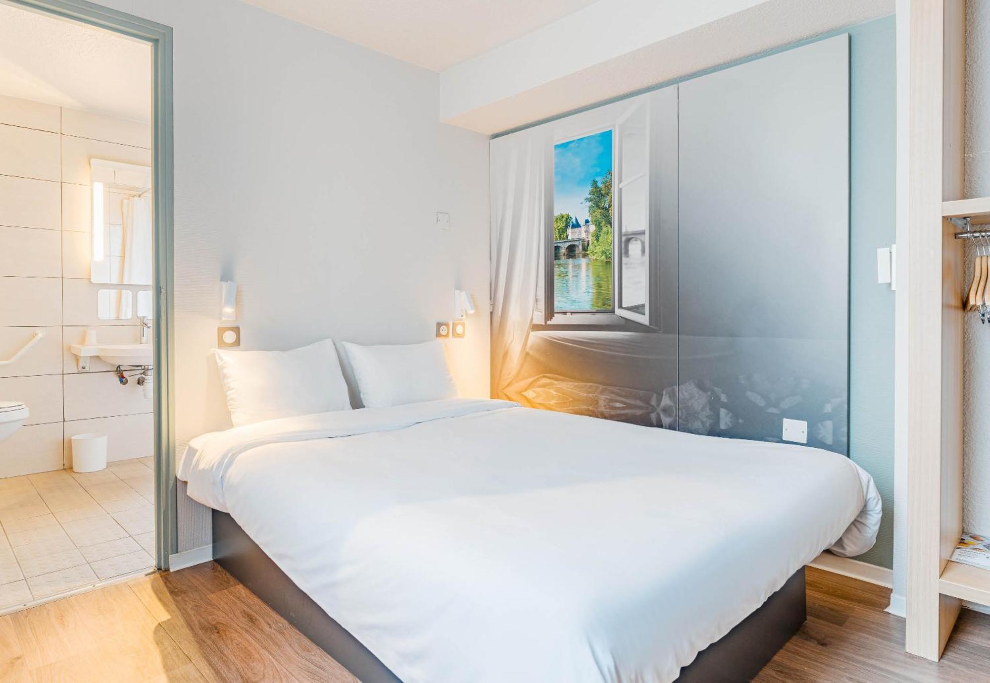 B&B Hotel Châtellerault Kültér fotó