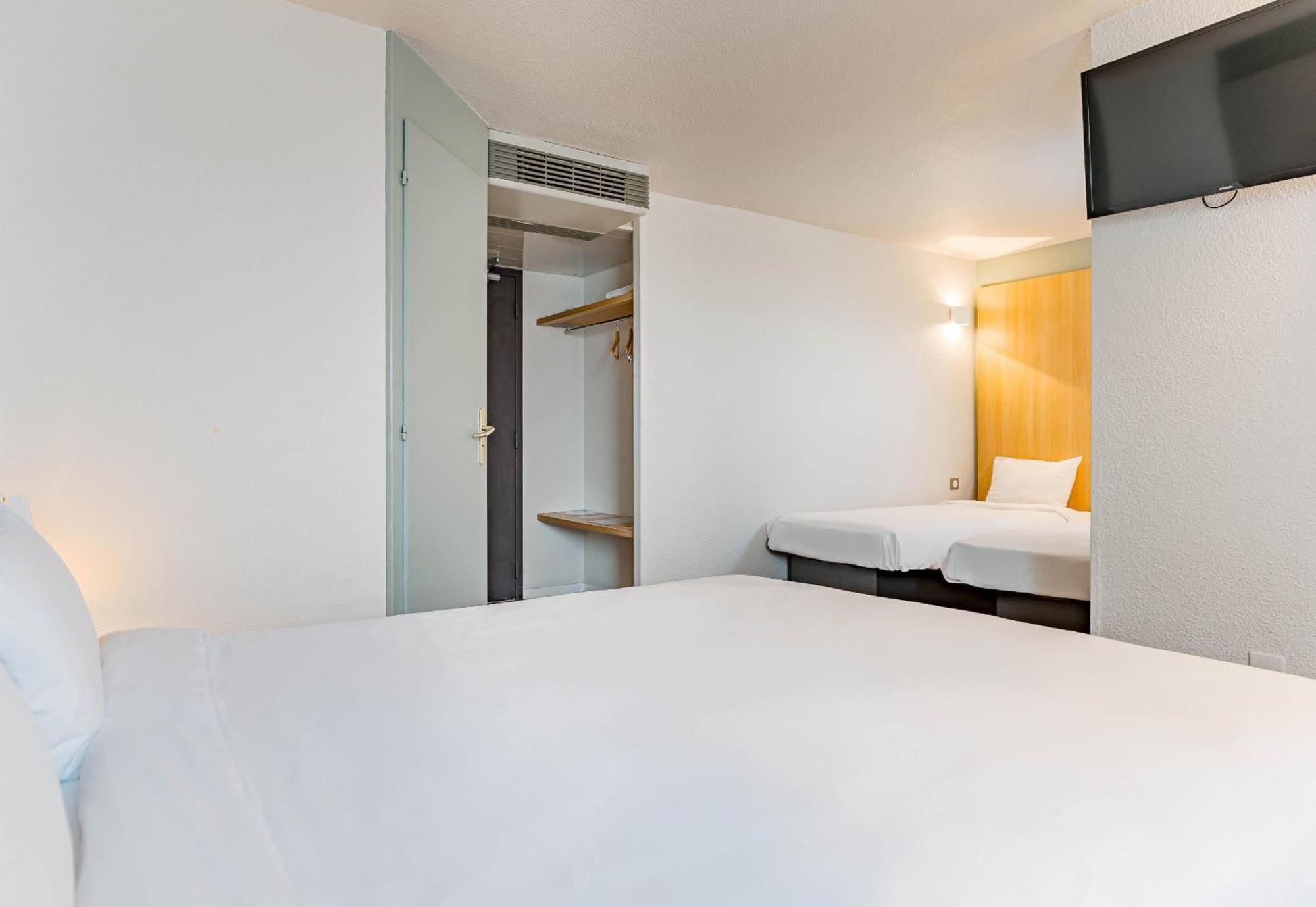 B&B Hotel Châtellerault Kültér fotó
