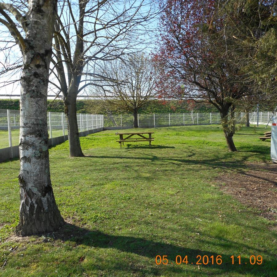 B&B Hotel Châtellerault Kültér fotó