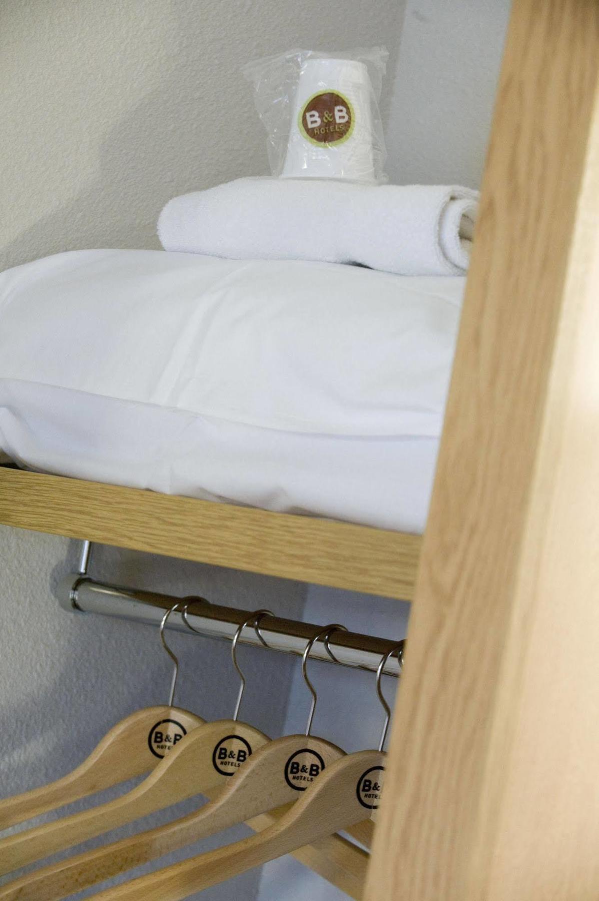 B&B Hotel Châtellerault Kültér fotó