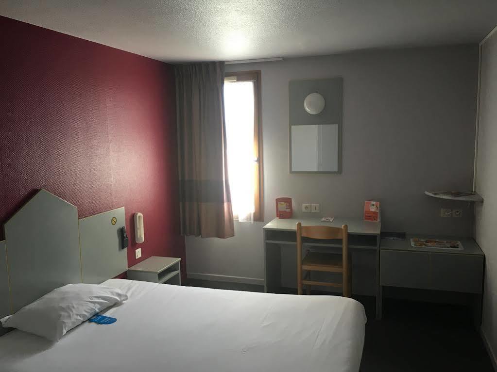 B&B Hotel Châtellerault Kültér fotó